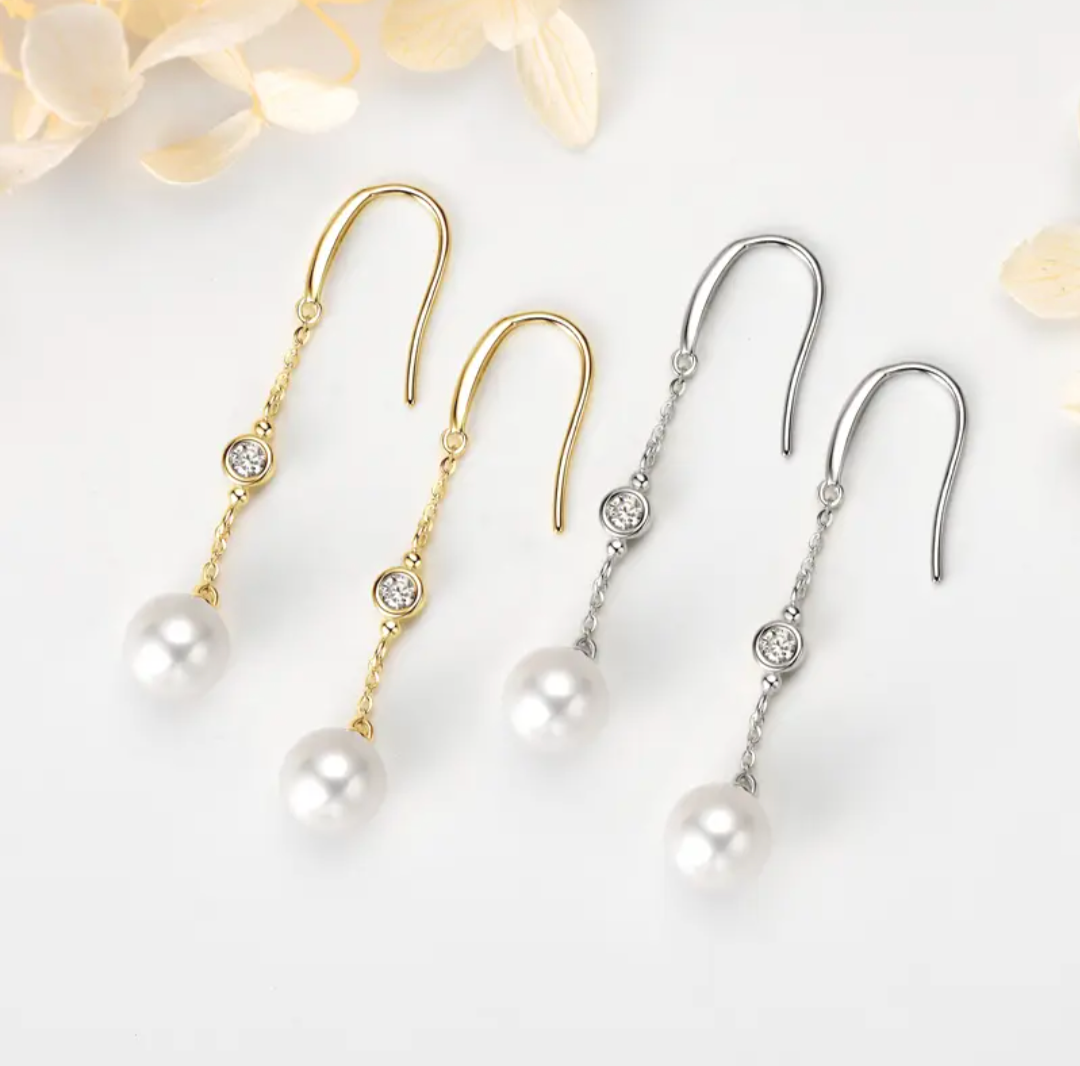 Radiant Harmony: Moissanite Sidestone & 8-9mm Freshwater Pearl Hook Earrings – Timeless Beauty