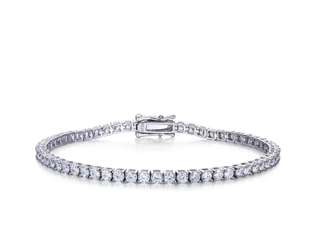 Dazzling Radiance: 14k Gold-Plated 925 Sterling Silver 5mm 0.5ct D Color VSS1 Moissanite Diamond Cluster Tennis Bracelet